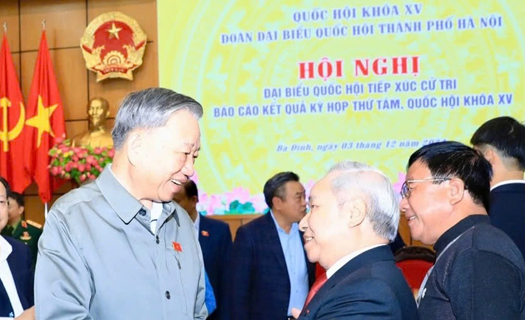 Lần đầu tiên kỷ luật cán bộ chủ chốt: Tiếp tục tinh thần 